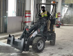 GiANT Loaders - G2200E Electric Loader